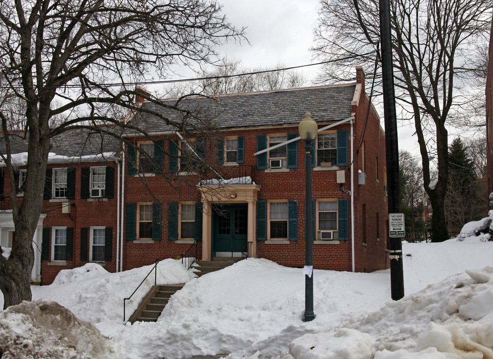 2643 41st St NW in Washington, DC - Foto de edificio