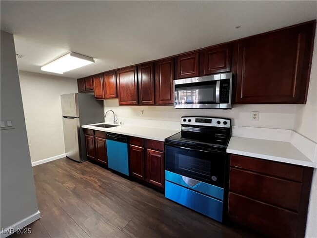 property at 5021 River Glen Dr