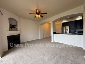 1821 S Dunkirk St in Aurora, CO - Building Photo - Building Photo
