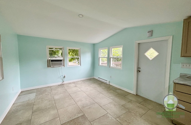 8 Hallcox St in Greenville, SC - Building Photo - Building Photo
