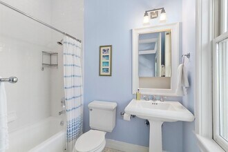 142 Bull Path in East Hampton, NY - Building Photo - Building Photo