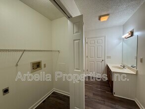 119 Rowe Ln in Johnson City, TN - Building Photo - Building Photo