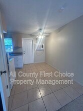 1530 Carmel Ave in Clearwater, FL - Building Photo - Building Photo