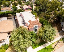 2642 S. Sepulveda Blvd. in Los Angeles, CA - Foto de edificio - Building Photo