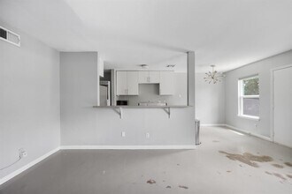 2315 Burleson Rd in Austin, TX - Building Photo - Building Photo