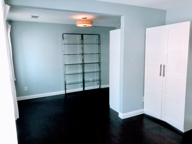 949 62nd St in Oakland, CA - Foto de edificio - Building Photo