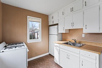 4925 Southside Dr-Unit -4925 Southside Dr Unit 5 in Louisville, KY - Building Photo - Building Photo