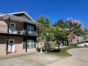 1401 Poplar St in Murray, KY - Building Photo - Building Photo