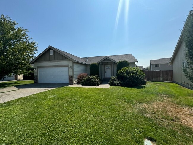 206 Maci Ct in Ellensburg, WA - Building Photo - Building Photo