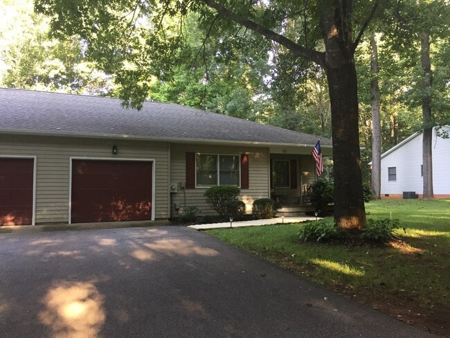 property at 63 Poplar Ct Ln