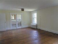 15 Stanley Ave in Ossining, NY - Building Photo - Building Photo