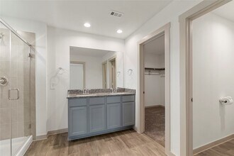 1203 Truckee River Dr in Rosharon, TX - Building Photo - Building Photo