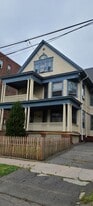 1639 Chapel St, Unit 1L in New Haven, CT - Building Photo