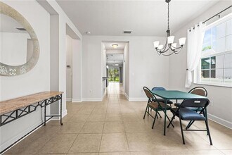 8437 Nandina Dr in Sarasota, FL - Building Photo - Building Photo