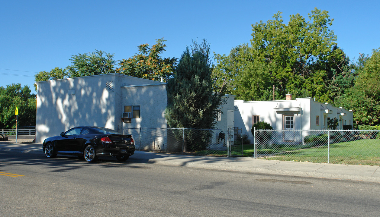 Peasley Apartments in Boise, ID - Building Photo