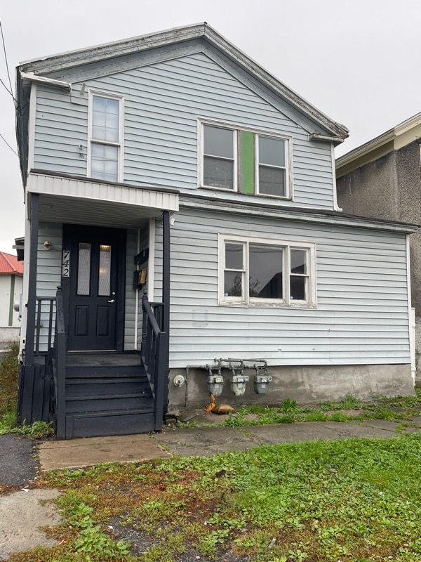742 Jay St