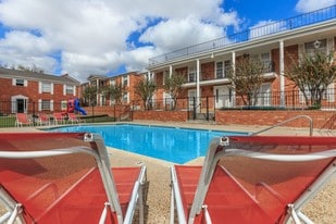 Boston Woods in San Antonio, TX - Building Photo