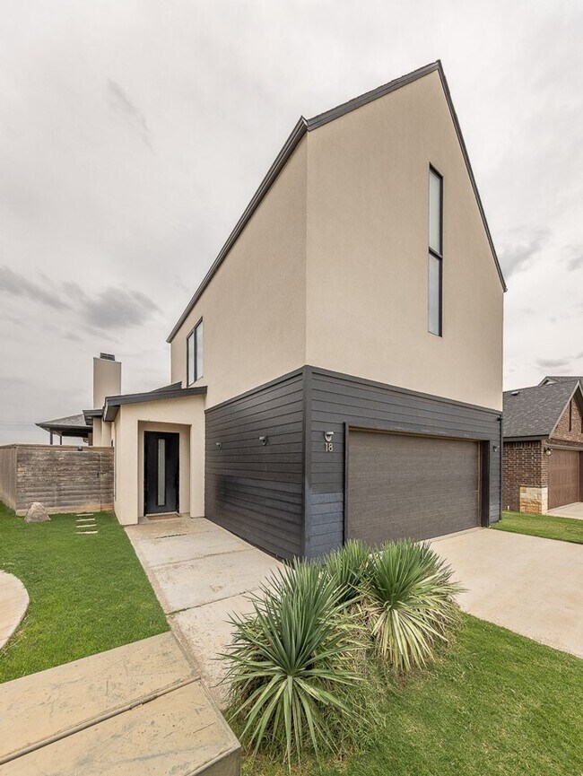 property at 18 Wilshire Blvd