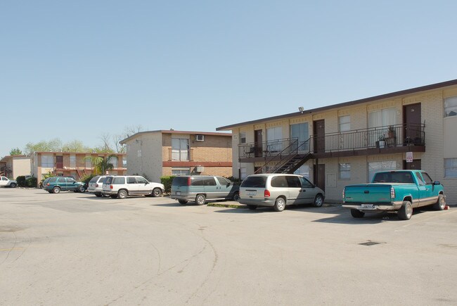 Gala Vista in Houston, TX - Foto de edificio - Building Photo
