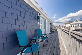 21 Island Path in Hampton, NH - Foto de edificio - Building Photo