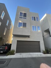 1552 Harbor Lights Rd in Richmond, CA - Building Photo - Building Photo