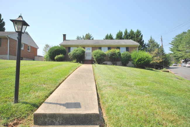 1501 Granville St in Lynchburg, VA - Building Photo - Building Photo