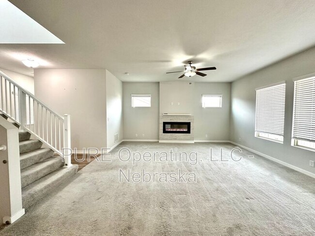 5121 N 181st St in Elkhorn, NE - Building Photo - Building Photo