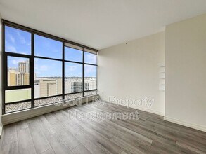 575 Sixth Ave in San Diego, CA - Building Photo - Building Photo