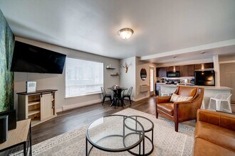 360 Enterprise Blvd in Bozeman, MT - Foto de edificio - Building Photo