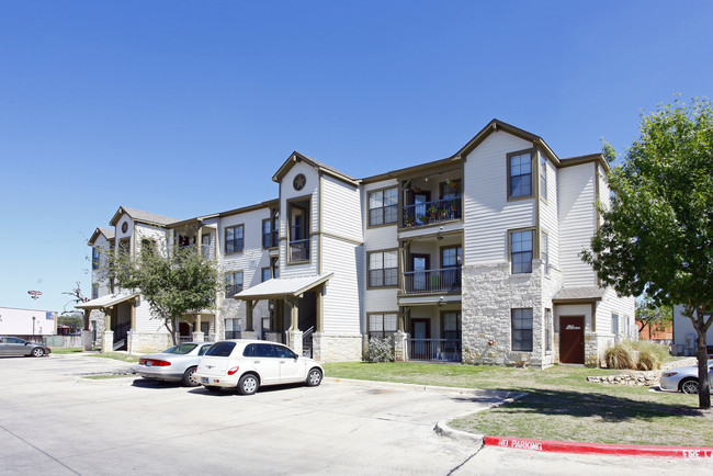 White Rock Apartment Homes in San Antonio, TX - Building Photo - Building Photo