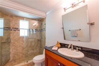 2420 SE 17th St, Unit 404C in Fort Lauderdale, FL - Building Photo - Building Photo