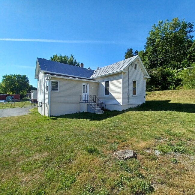3861 Oldtown Rd in Shawsville, VA - Building Photo - Building Photo