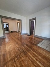 3913 Henritze Ave in Cleveland, OH - Building Photo - Building Photo