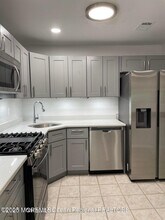 21 Augusta Ct in Freehold, NJ - Building Photo - Building Photo