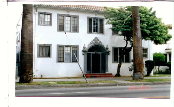 308 S Boyle in Los Angeles, CA - Foto de edificio