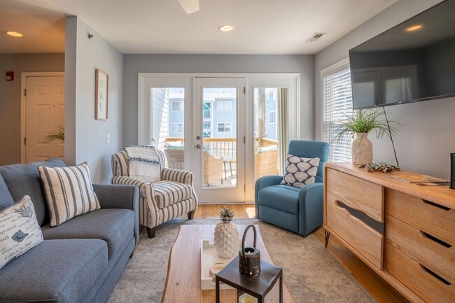 property at 208 Carolina Beach Ave S