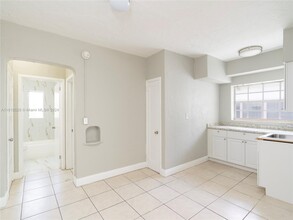 7635 Dickens Ave-Unit -8 in Miami Beach, FL - Building Photo - Building Photo