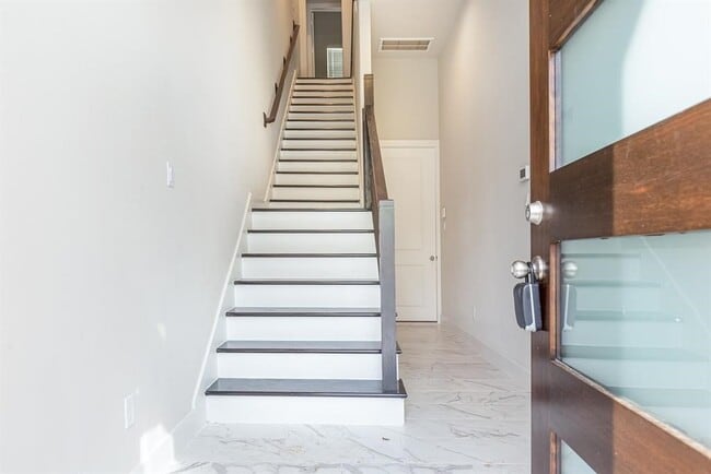 property at 5836 E Post Oak Ln