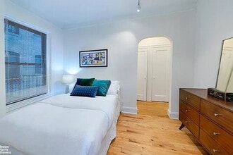 418 Central Prk W in New York, NY - Foto de edificio - Building Photo