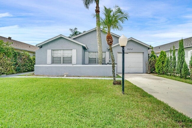 9044 Pine Springs Dr