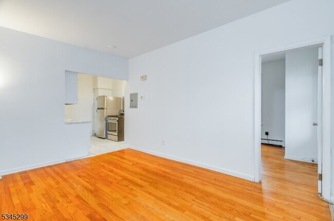 502 Washington Ave in Belleville, NJ - Building Photo - Building Photo