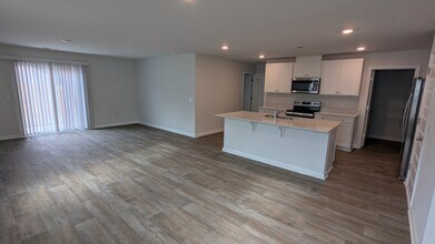 104 Ellie Wy in Savannah, GA - Building Photo - Building Photo