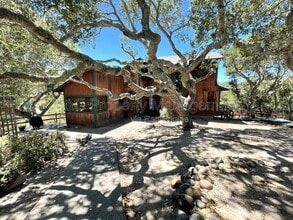 15460 Weather Rock Way in Salinas, CA - Building Photo - Building Photo