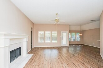 7625 Mahonia Dr in Fort Worth, TX - Building Photo - Building Photo