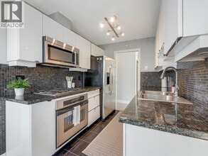 837 W Hastings St in Vancouver, BC - Building Photo - Building Photo