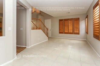 6757 N Parodia Ct in Las Vegas, NV - Building Photo - Building Photo