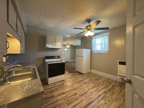 339 W North St in Fostoria, OH - Building Photo - Building Photo