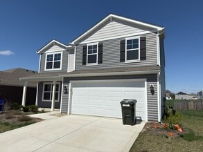 5914 Damsel Dr in Columbus, OH - Building Photo - Building Photo