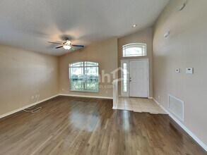 5334 New Savannah Cir in Wesley Chapel, FL - Building Photo - Building Photo