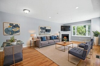 411 America Blvd in Ashland, MA - Building Photo - Building Photo